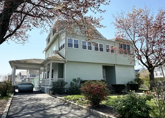 Property at 262 East Ave, Norwalk, CT, 06855, 2 beds, 1 bath, [object Object]