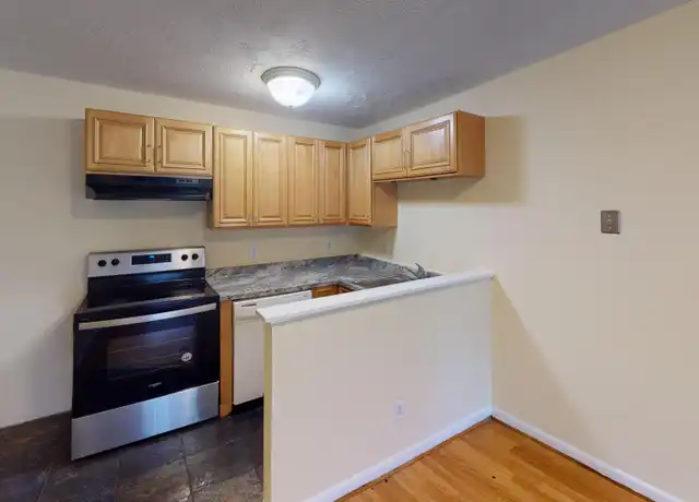 Property at 49 W Elm Ter Unit 6, Brockton, MA, 02301, 2 beds, 1 bath, [object Object]