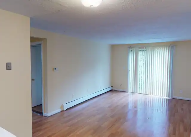 Property at 49 W Elm Ter Unit 6, Brockton, MA, 02301, 2 beds, 1 bath, [object Object]