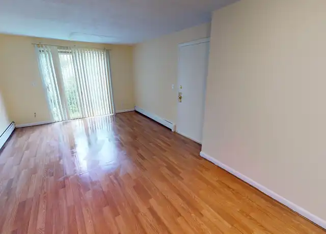 Property at 49 W Elm Ter Unit 6, Brockton, MA, 02301, 2 beds, 1 bath, [object Object]