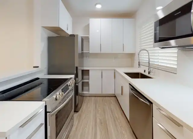 Property at 3655 Westwood Blvd Unit 1, Los Angeles, CA, 90034, 2 beds, 1.5 baths, [object Object]
