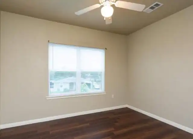 Property at 1010 Locke St Unit 1211, San Antonio, TX, 78208, 1 bed, 1 bath, [object Object]