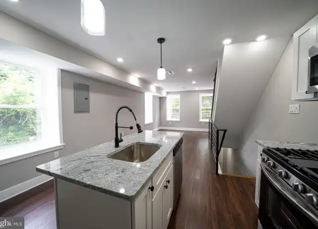 Property at 334 Church Rd Unit 2, Elkins Park, PA, 19027, 2 beds, 2 baths, [object Object]