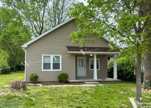Property at 1675 N Patterson Ave, Springfield, MO, 65803, 2 beds, 1 bath, [object Object]
