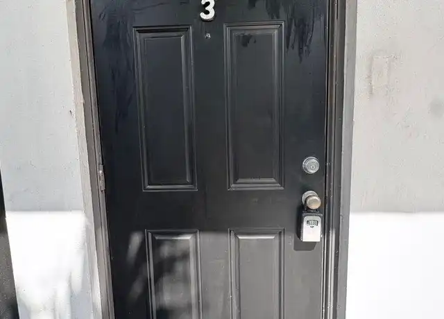 Property at 2830 Fillmore St Unit 3, Hollywood, FL, 33020, 1 bed, 1 bath, [object Object]