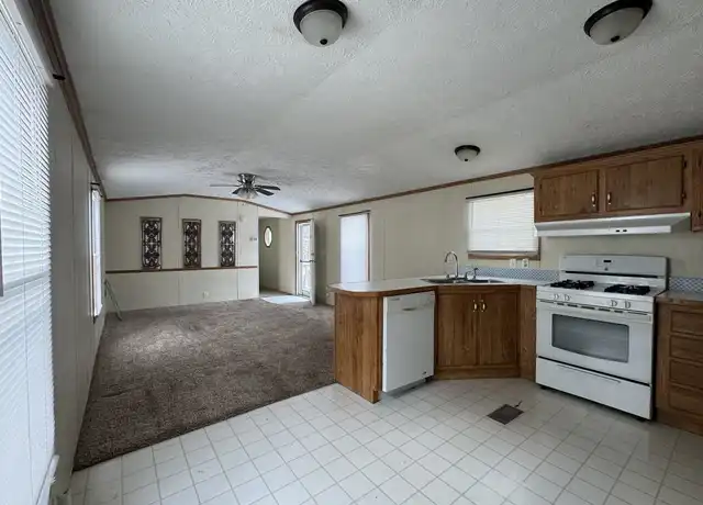Property at 4696 Primrose Ln Unit 1185, Traverse City, MI, 49685, 3 beds, 2 baths, [object Object]