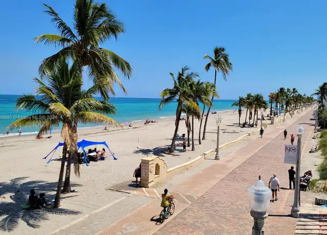Property at 3111 N Ocean Dr #303, Hollywood, FL, 33019, 1 bed, 1.5 baths, [object Object]