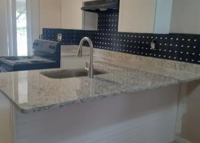 Property at 2221 Leo Dr Unit 2221 C, Auburndale, FL, 33823, 2 beds, 2 baths, [object Object]
