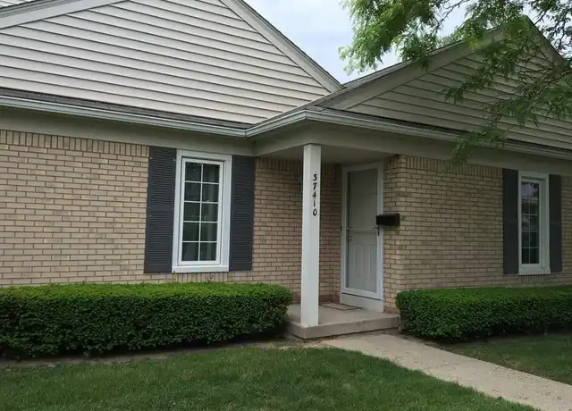 Property at 37410 Stonegate Cir, Clinton Twp, MI, 48036, 2 beds, 1 bath, [object Object]