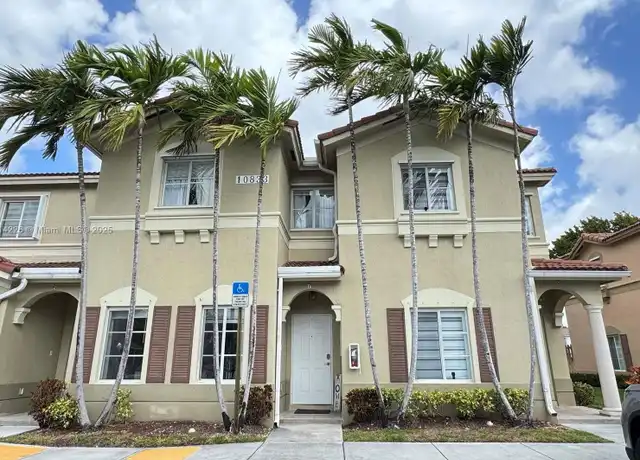 Property at 10833 NW 83rd St, Doral, FL, 33178, 3 beds, 2.5 baths, [object Object]