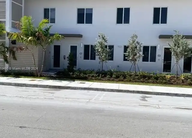Property at 10300 NW 66th St #109, Doral, FL, 33178, 3 beds, 2.5 baths, [object Object]