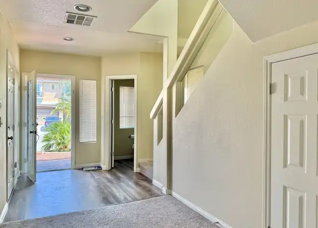 Property at 6723 Flamenco Ct, Las Vegas, NV, 89139, 5 beds, 3.5 baths, [object Object]