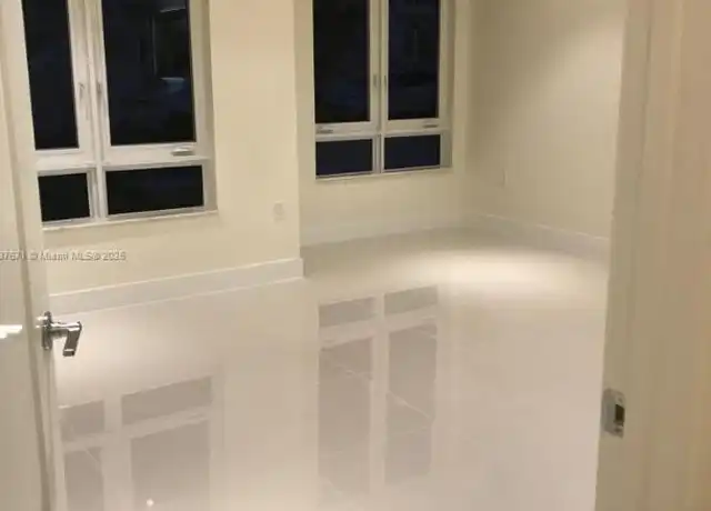Property at 10220 NW 63rd Ter, Doral, FL, 33178, 3 beds, 2 baths, [object Object]