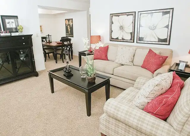 Property at Brittany Square - 2842 E 51st St, Tulsa, OK, 74105, 1 bed, 1 bath, [object Object]