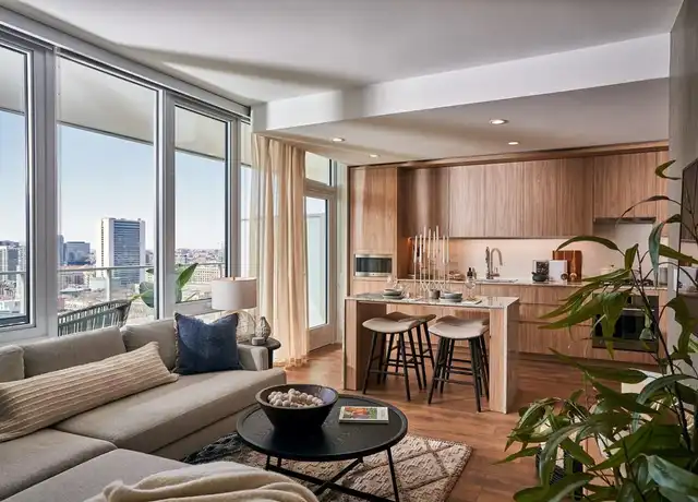 Property at 228 W Hill St Unit JR2-2, Chicago, IL, 60610, 2 beds, 2 baths, [object Object]