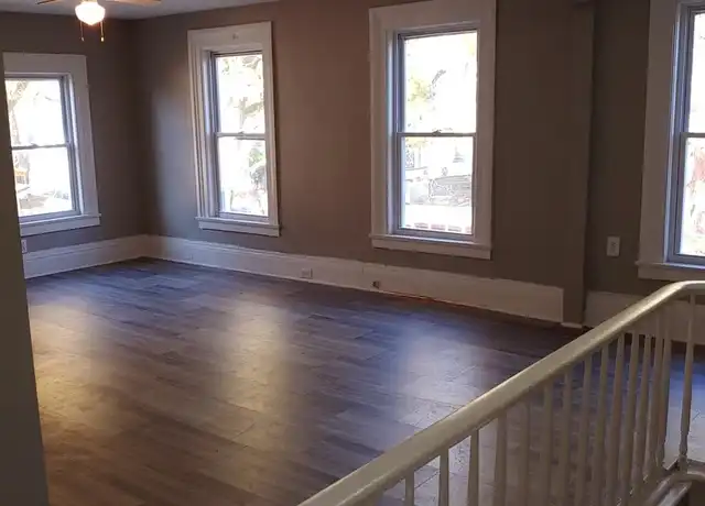 Property at 271 Pearl St, Rochester, NY, 14607, 1 bed, 1 bath, [object Object]