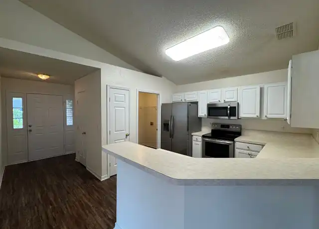 Property at 2903 Biloxi Trl, Middleburg, FL, 32068, 4 beds, 2 baths, [object Object]