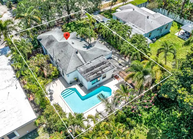 Property at 520 S 26th Ave, Hollywood, FL, 33020, 4 beds, 3 baths, [object Object]