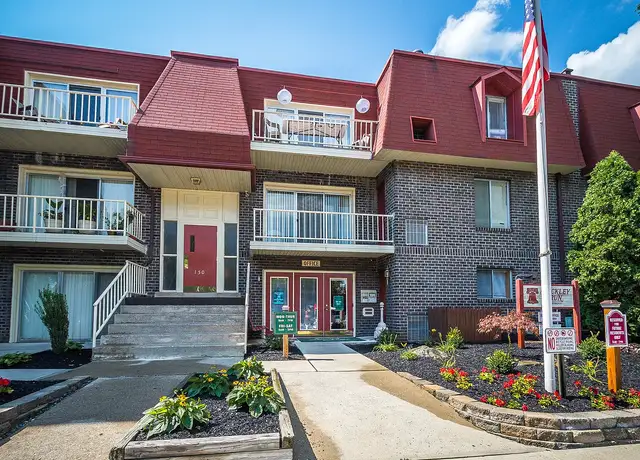 Photo of 150 Mickley Ave, Whitehall Township, PA 18052