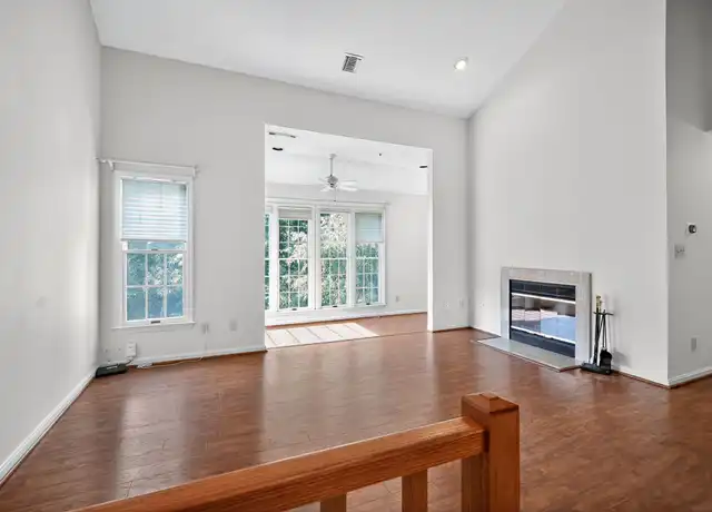 Property at 2711 Summerview Way #302, Annapolis, MD, 21401, 2 beds, 2.5 baths, [object Object]