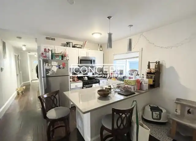 Property at 32 Rawson St, Dorchester, MA, 02125, 3 beds, 1 bath, [object Object]