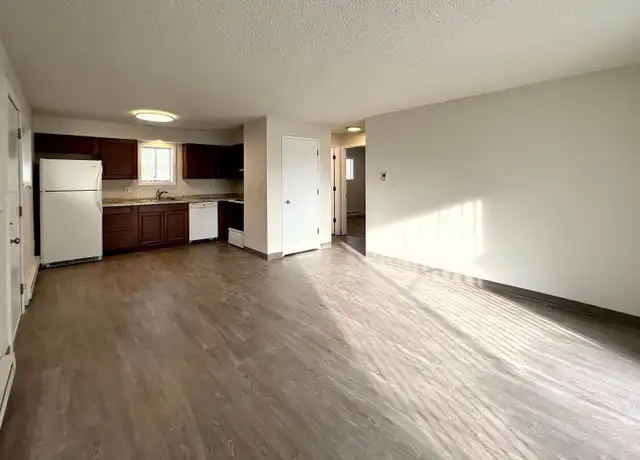 Property at 18 S Lyle St Unit 20ly H, Kennewick, WA, 99336, 2 beds, 1 bath, [object Object]