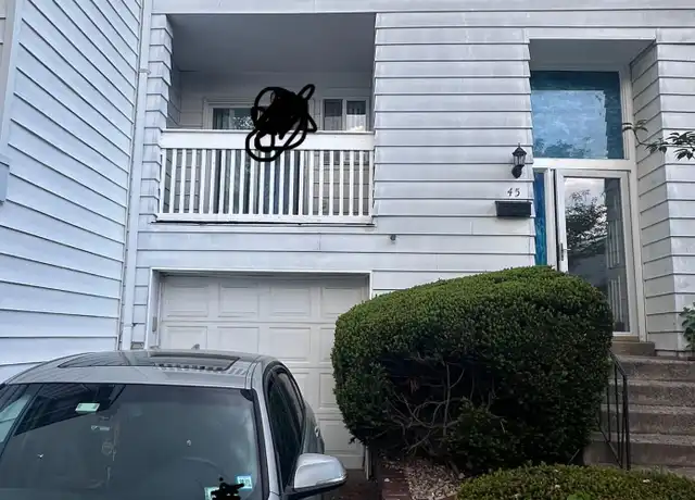 Property at 45 Dover Grn Unit 1, Staten Island, NY, 10312, 3 beds, 1 bath, [object Object]