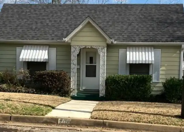 Property at 704 S Oakland Ave, Tyler, TX, 75701, 2 beds, 1 bath, [object Object]