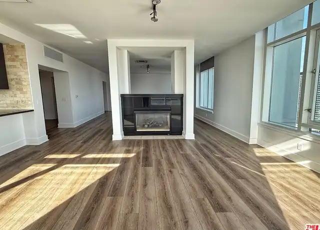 Property at 717 W Olympic Blvd Unit 2604, Los Angeles, CA, 90015, 2 beds, 3 baths, [object Object]