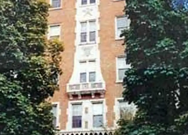 Property at 4521 N Malden St, Chicago, IL, 60640, 0 beds, 1 bath, [object Object]