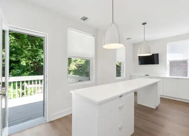Property at 632 JFK Blvd E Unit 2, Weehawken Township, NJ, 07086, 2 beds, 1 bath, [object Object]