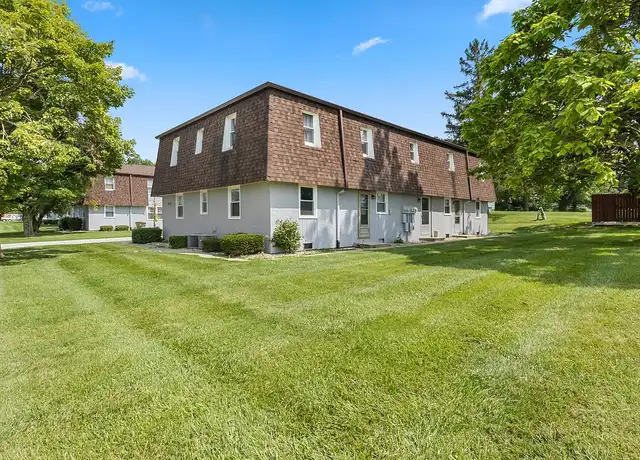 Property at Lincoln Apartments - 1195 W Lincoln St, Danville, IN, 46122, 2 beds, 1 bath, [object Object]