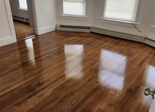 Property at 150 Cedar St Unit 3, Haverhill, MA, 01830, 4 beds, 1 bath, [object Object]