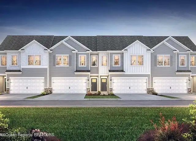 Property at 20 Mantoloking Dr, Jackson, NJ, 08527, 4 beds, 3.5 baths, [object Object]