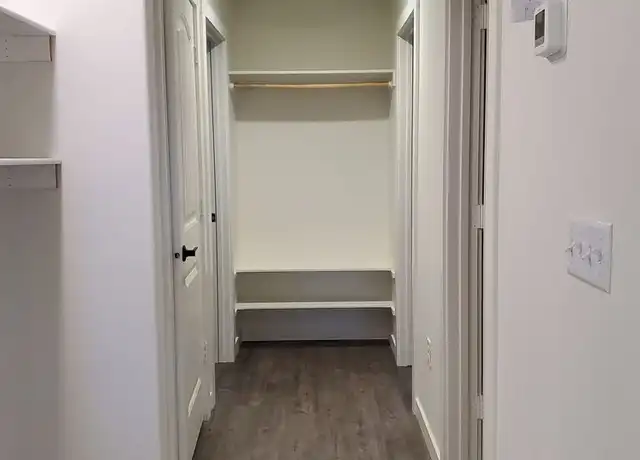 Property at 1125 W Ivy Ave Unit B, Moses Lake, WA, 98837, 2 beds, 2 baths, [object Object]