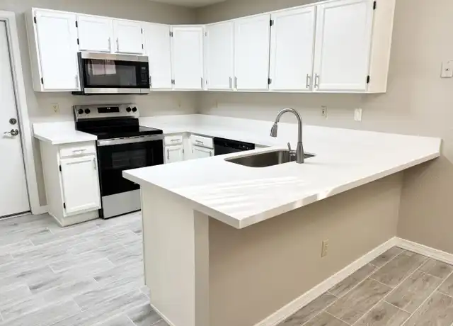 Property at 3830 E Bighorn Ave, Phoenix, AZ, 85044, 3 beds, 2 baths, [object Object]