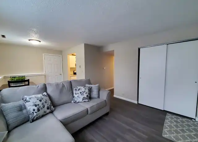 Property at 108 Balboa Ave Unit A4, Cedar Falls, IA, 50613, 2 beds, 1 bath, [object Object]