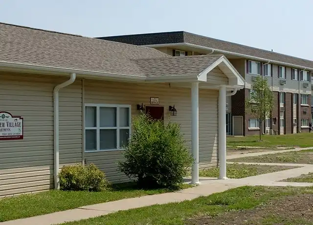 Property at 200 N Crestlane Dr Unit 103, Kankakee, IL, 60901, 3 beds, 1 bath, [object Object]