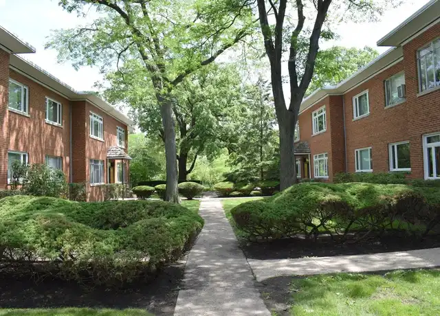 Property at 600 Green Bay Rd Unit 1B, Glencoe, IL, 60022, 2 beds, 1 bath, [object Object]