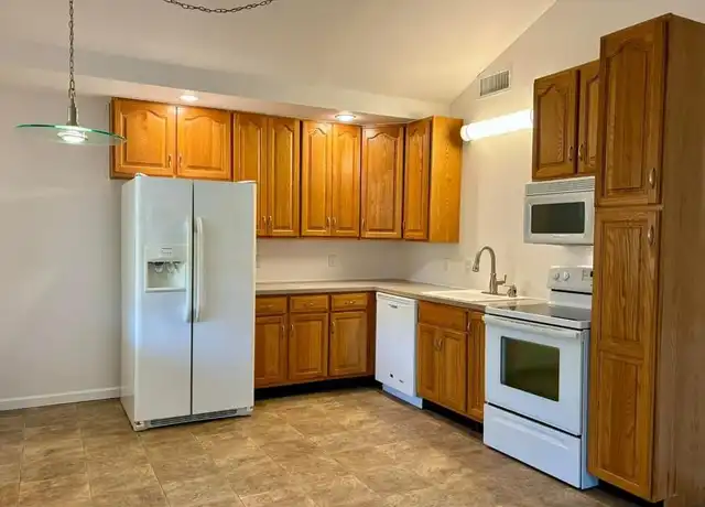 Property at 1810 Wonderland St SW Unit 3, Ocean Isle Beach, NC, 28469, 1 bed, 1 bath, [object Object]