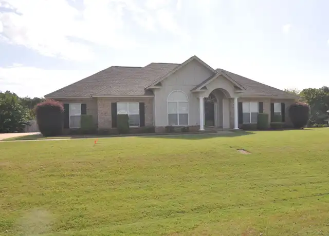 Property at 172 Sunnybrook Dr, Deatsville, AL, 36022, 4 beds, 2 baths, [object Object]