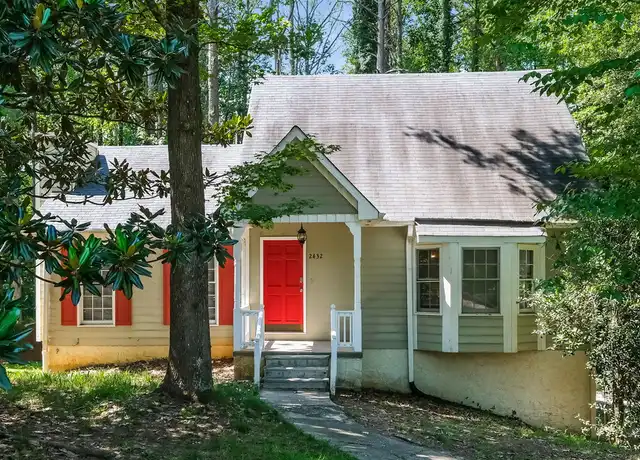 Property at 2432 Hillboro Cir SW, Marietta, GA, 30064, 3 beds, 2 baths, [object Object]