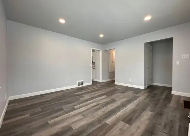 Property at 953 Langlade Ave, Green Bay, WI, 54304, 3 beds, 1 bath, [object Object]