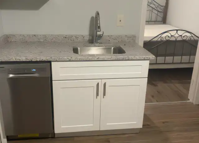 Property at 72 Chapman St Unit 3, Willimantic, CT, 06226, 2 beds, 1 bath, [object Object]