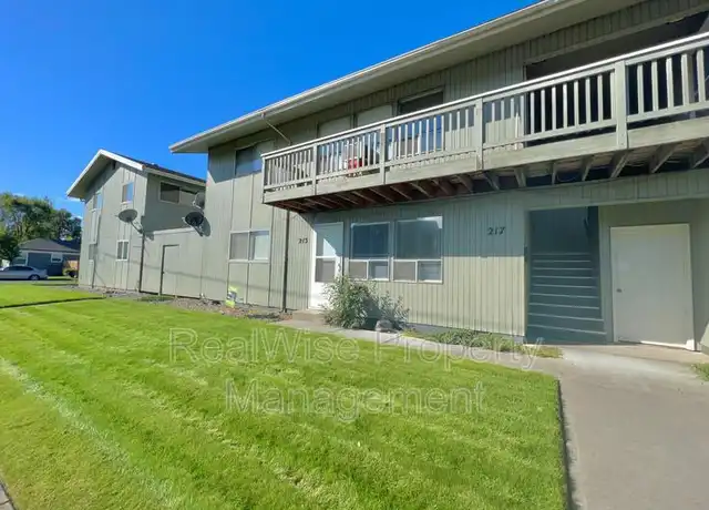 Property at 213 NW 7th St, Redmond, OR, 97756, 2 beds, 1 bath, [object Object]