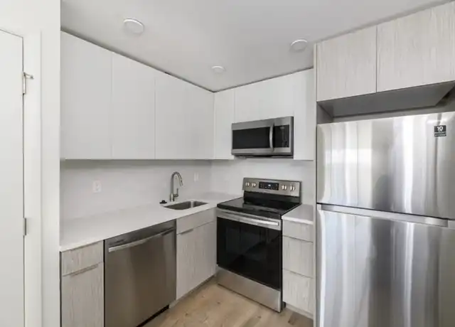 Property at 40 Parker Hill Ave Unit 8, Boston, MA, 02120, 2 beds, 1 bath, [object Object]