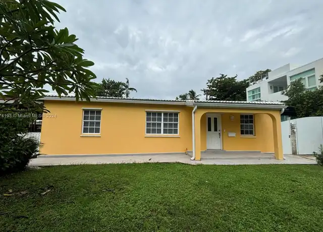 Property at 250 Fernwood Rd, Key Biscayne, FL, 33149, 3 beds, 2 baths, [object Object]