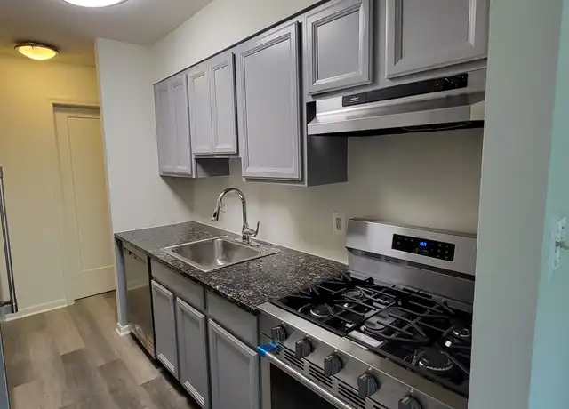 Property at 3332 Woodburn Village Dr #33, Annandale, VA, 22003, 2 beds, 1 bath, [object Object]