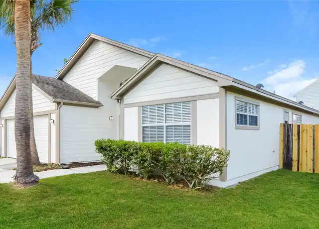 Property at 211 Ferryboat Ct, Orlando, FL, 32828, 3 beds, 2 baths, [object Object]
