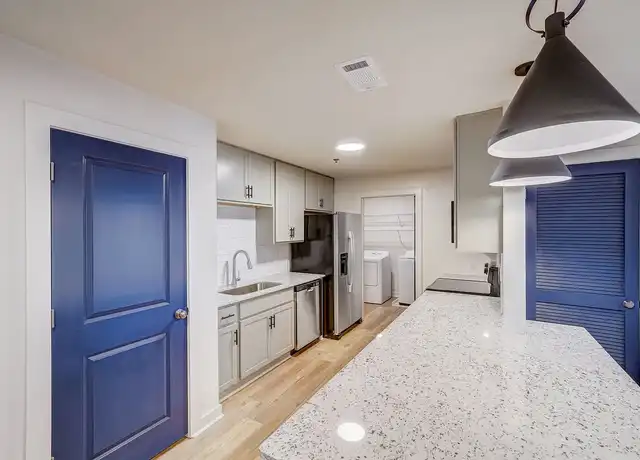 Property at Avondale Gardens - 4211 3rd Ave S, Birmingham, AL, 35222, 1 bed, 1 bath, [object Object]